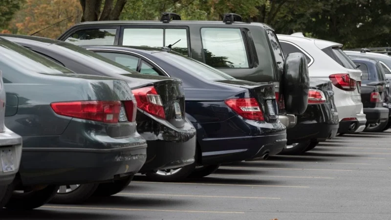 Govt announces 40% Tariff on used car imports