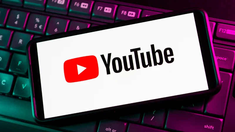 YouTube confirms the glitch on Android App causing Nav Bar to disappear