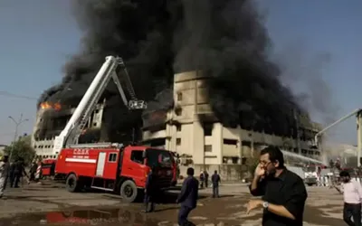 Five firefighters injured battling while extinguishing fire in Karachi factory