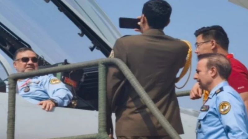 Is Iran buying J-10C fighter jets from China in exchange of oil?