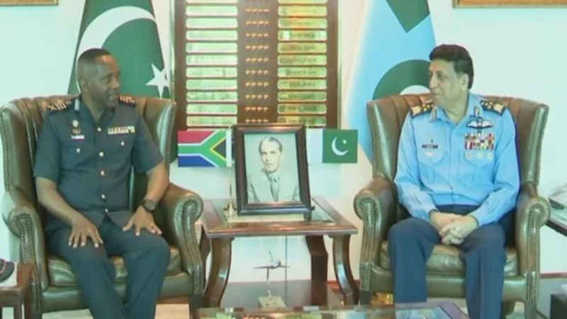 South African Air Force chief visits Pakistan, discusses strengthening ties with PAF