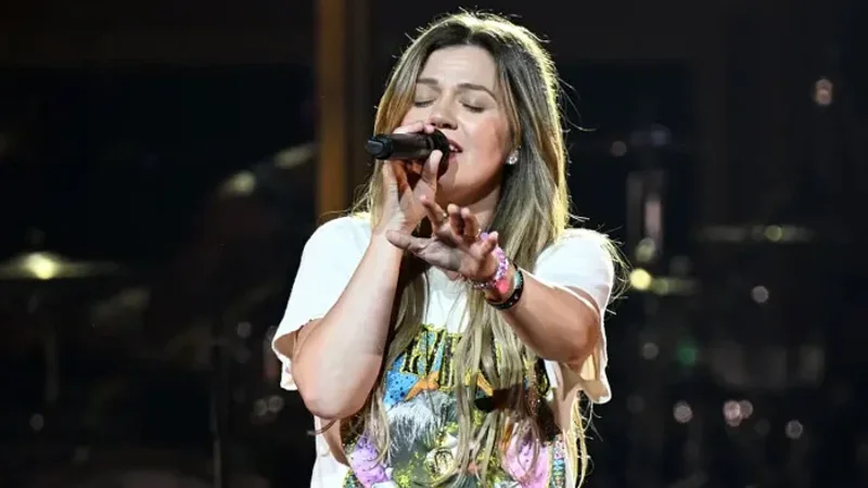 1328123_2469571_Kelly_updates