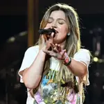 Kelly Clarkson Kicks Off Las Vegas Residency 1 Week After Last-Minute Cancellation