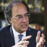 FinMin Aurangzeb engages traders over sales tax disputes