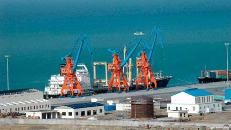 Maritime Minister reviews proposals for Gwadar-Gulf Ferry service