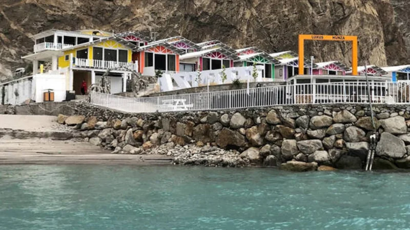 Govt imposes ban on new hotel construction near tourist lakes in Gilgit Baltistan