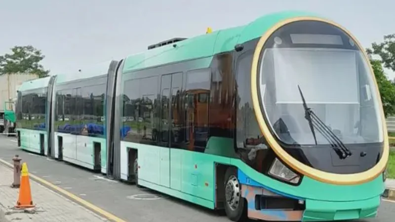 Tram service launch date announced in Lahore