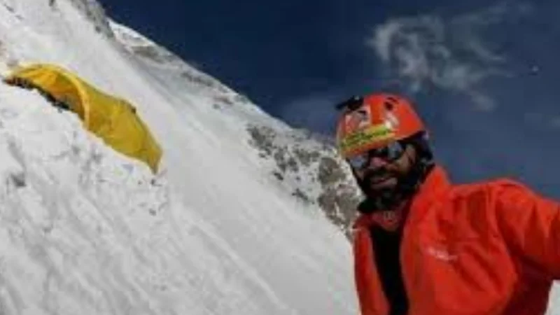 Abid Baig scales Gasherbrum I Solo