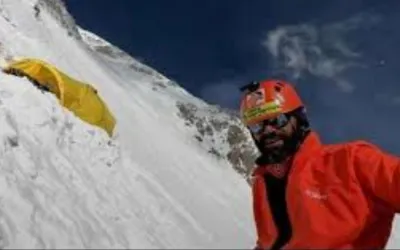 Abid Baig scales Gasherbrum I Solo, without supplementary oxygen