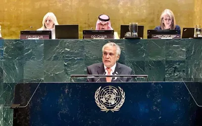 Pakistan is ready to hold talks with India anywhere in world, Dar