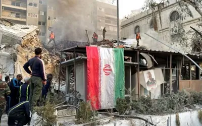 Israeli warplanes target Iranian consulate, kill Guards commander in Damascus