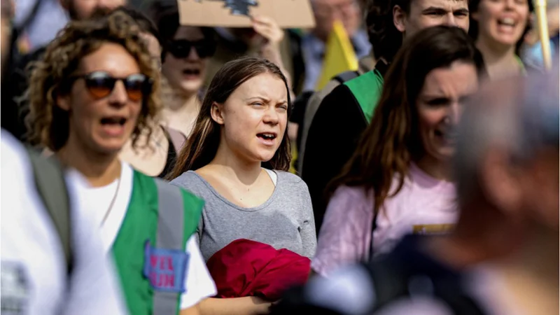 Police block Thunberg and climate protesters in Dutch March