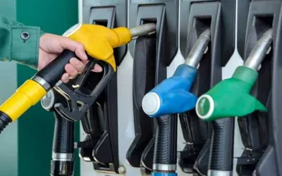 Govt reduces petrol and diesel prices in Pakistan
