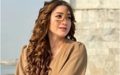 Momina Iqbal Receives Messages from Cricketers?