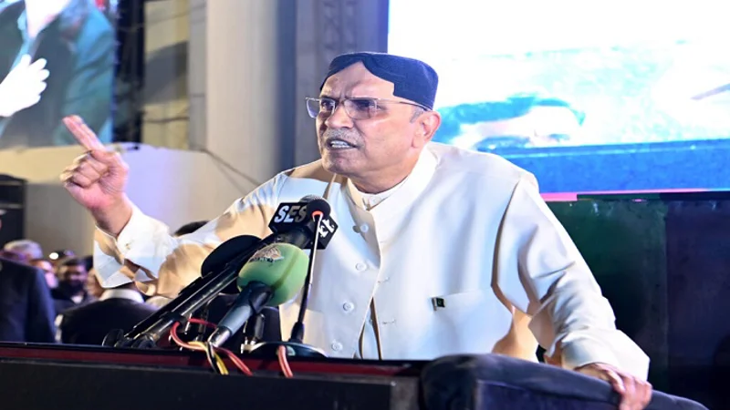 LARKANA: President Asif Ali Zardari addressing to the public gathering on the occasion of 45th Death Anniversary of Shaheed Zulfiqar Ali Bhutto at Garhi Khuda Bakhsh Bhutto.