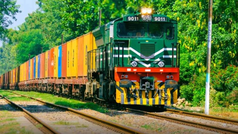 Pakistan Railway Faces Issue of Old Trains