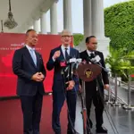 President Widodo calls on Apple CEO to expand manufacturing operations in Indonesia