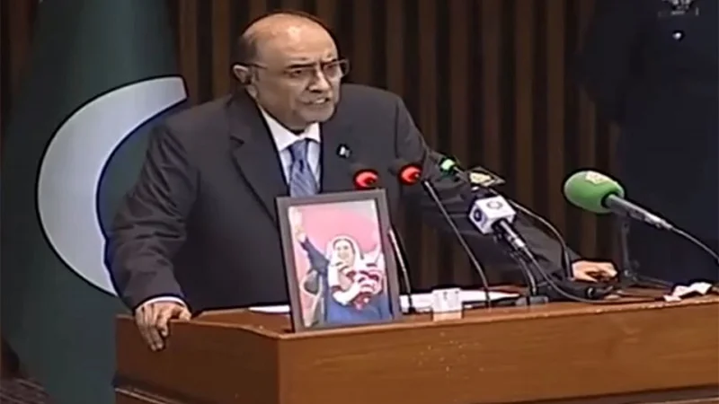 Zardari urges political leadership to prioritize national interests