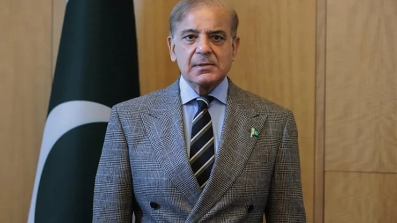 PM directs to suspend Chief Commissioner Inland Revenue, officials