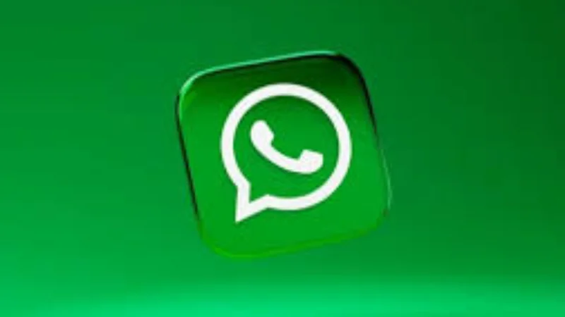 Pixel 8 series users can now use face unlock on WhatsApp