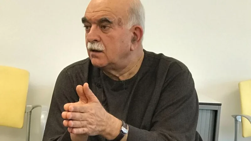 Court issues arrest warrant of Mahmood Khan Achakzai