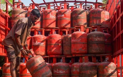 LPG price reduced by Rs 11.88 per kg
