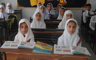 Govt declares week-long school holiday due to torrential rains