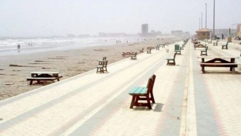 Gusty winds likely to decrease temperatures in Karachi, Sindh
