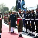 President Alvi presented farewell guard of honour