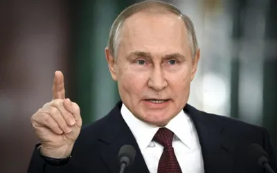 Putin issues warning: Russia prepared to deploy nuclear weapons in defense of sovereignty