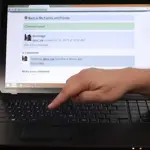 How to zoom in and out on laptop via keyword