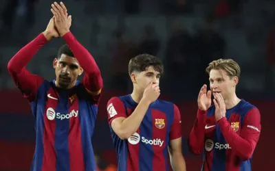 Barcelona struggles on and off the pitch as key players look to leave