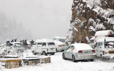 PMD predicts rain, snowfall for Murree in weekend forecast