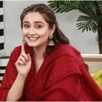 Watch: Durefishan Saleem's Favorite Products for a Radiant Look!