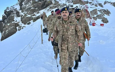LoC Visit: PM, COAS pay tribute to sacrifices of martyrs