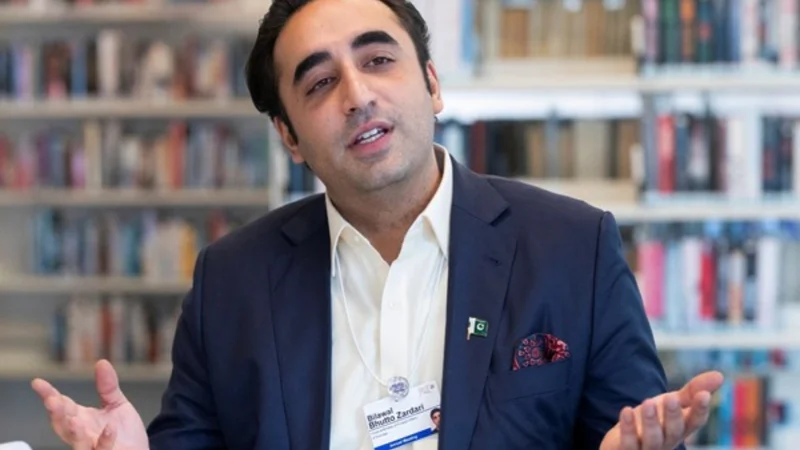PPP demands restoration of internet, mobile phone services