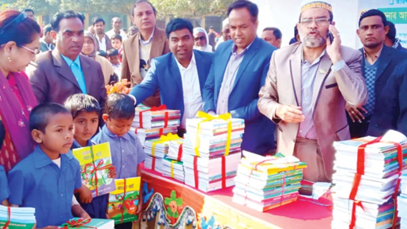 Textbook distribution for academic year 2025-26 begins across Sindh