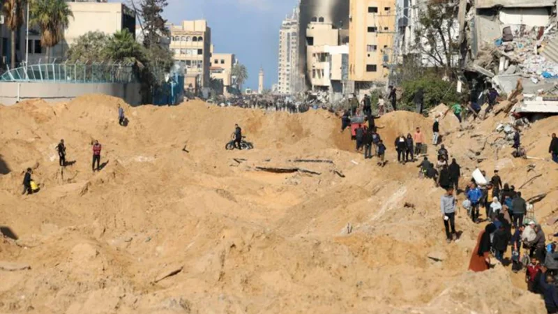 Egypt breaks the peace treaty with Israel if Israel pushes into Gaza border town