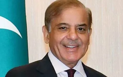 PM welcomes resumption of direct PIA flights to Baku
