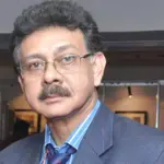 Dr Qaiser Sajjad honored lifetime achievement award