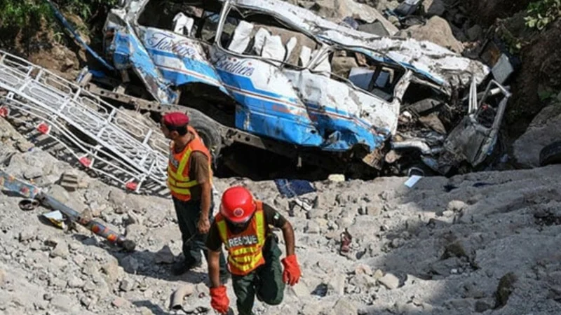 16 passengers died in tragic road accident in Jamshoro