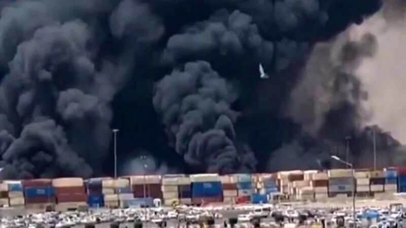 Iran port explosion leaves at least four killed, 500 injured