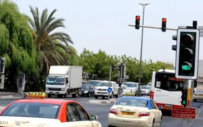 UAE weather update: Blazing heat dominates, light winds may cause dust