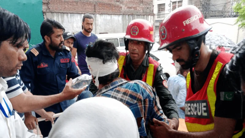 Seventeen died and several injured during heavy storms in Punjab