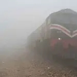 Fog disrupts train schedule in Pakistan