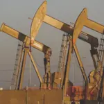 Oil prices decreases as Russia sanctions stay in focus