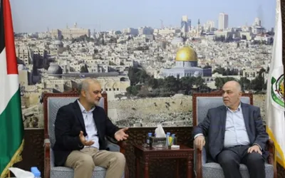Hafiz Naeem meets Hamas leader Hasan Darwish in Qatar