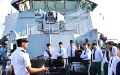 Pakistan Navy ships conduct port visit to Oman