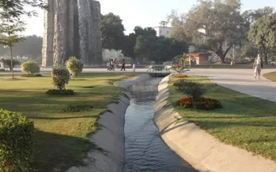 Bright Sunshine Reduces Cold in Lahore