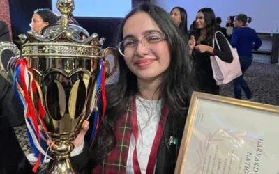 Pakistani Student Rania Ali wins Best Delegate Award in Dubai